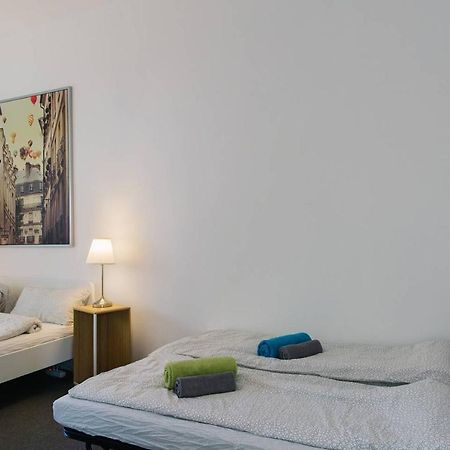 Apartment with 3 BR +1.5 BTHRM +A/C in Prenzlauer Berg Berlin Exterior foto