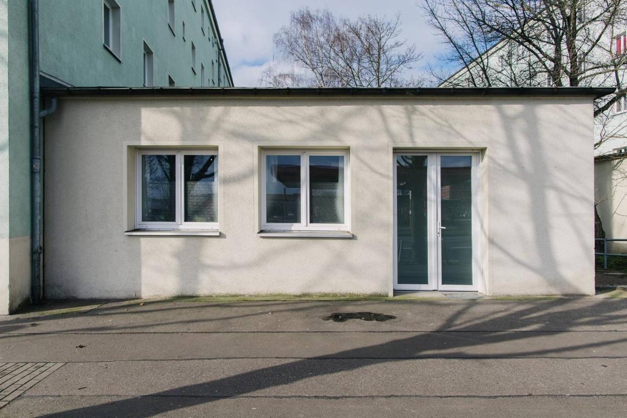 Apartment with 3 BR +1.5 BTHRM +A/C in Prenzlauer Berg Berlin Exterior foto